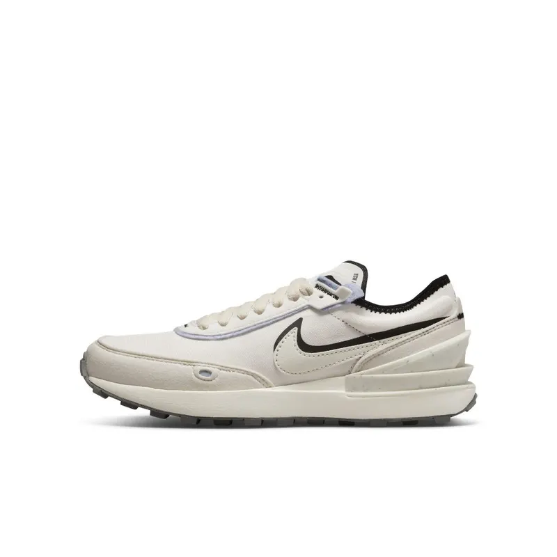 Nike Waffle One SE Older Kids’ Grey (DQ0470-001)