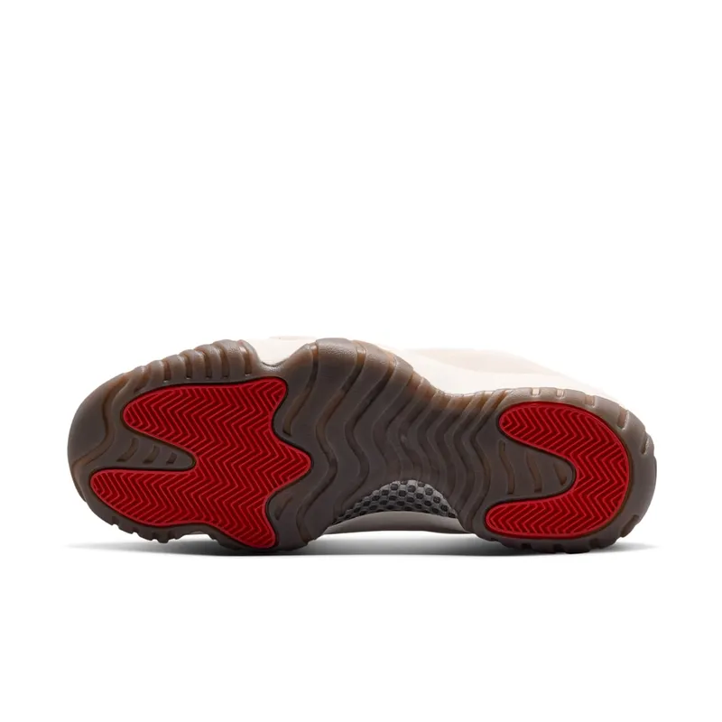 Jordan Dimension 95 – “Phantom / University Red / Swan” (HV4928-005)