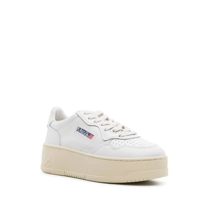 Autry Medalist Platform Leather “White” (PTLW LL15)
