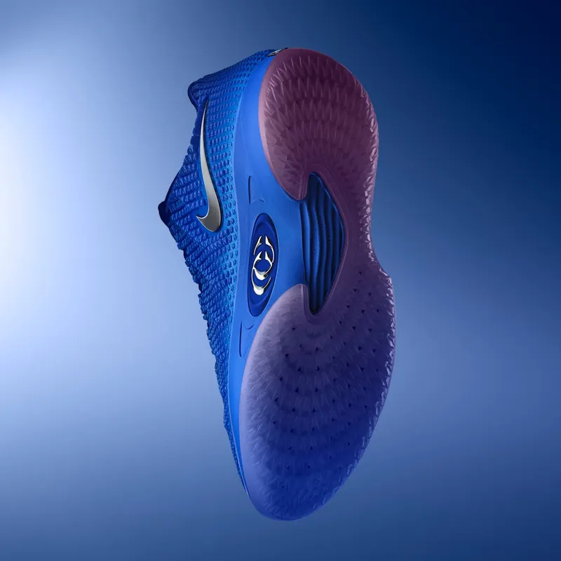 Nike Caitlin 1 “Racer Blue”: een debuut-signature die je beter meteen pakt (3)