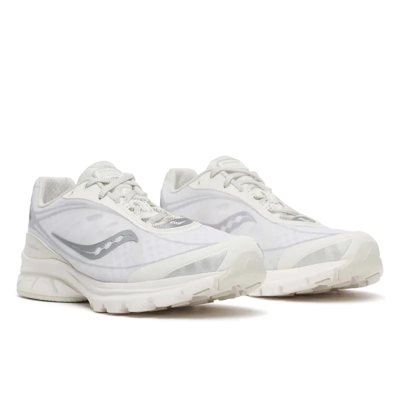 SAUCONY Kinvara 1 “Ivory / Silver” (S101650-1003)