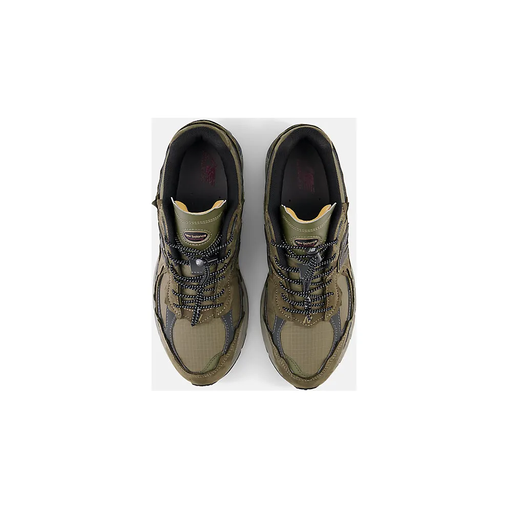 New Balance 2002R “Protection Pack – Dark Moss” (M2002RDN)