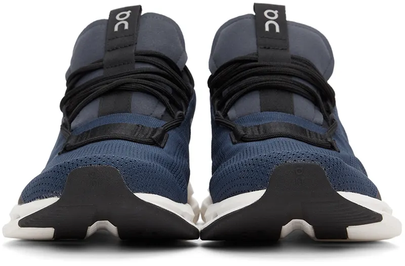 On Navy Cloudnova (26.99117)