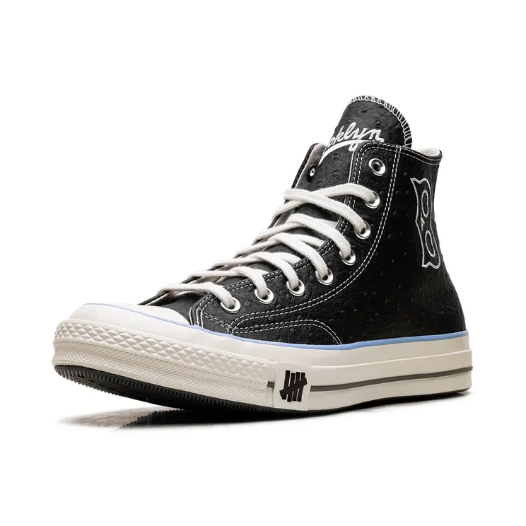 converse-chuck-taylor-all-star A21717C