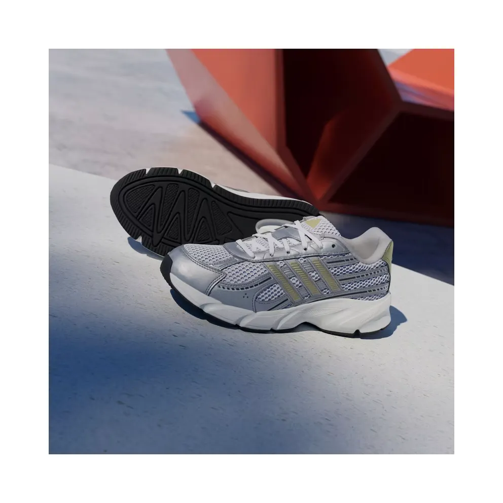 adidas Technochaos 2000 “Cloud White / Gold Metallic / Silver Metallic” (KI5549)