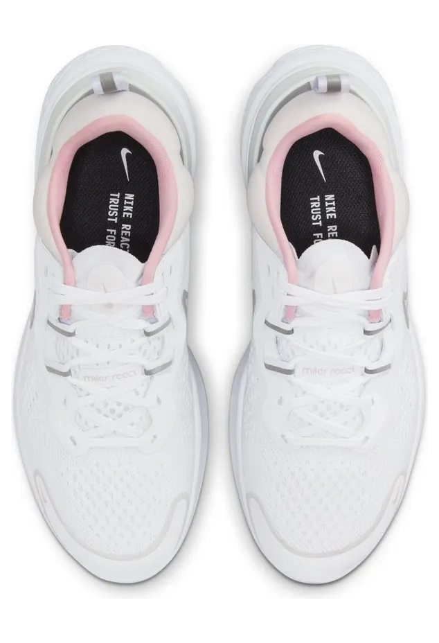 nike-react CW7136-101