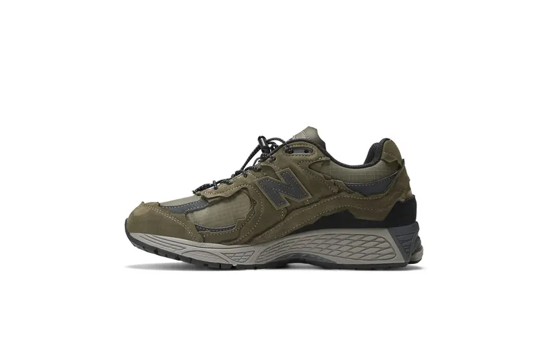 New Balance 2002R “Protection Pack – Dark Moss” (M2002RDN)