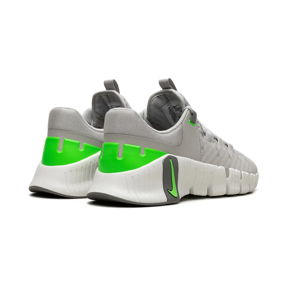 Nike Free Metcon 5 “Light Iron” (DV3949-002)