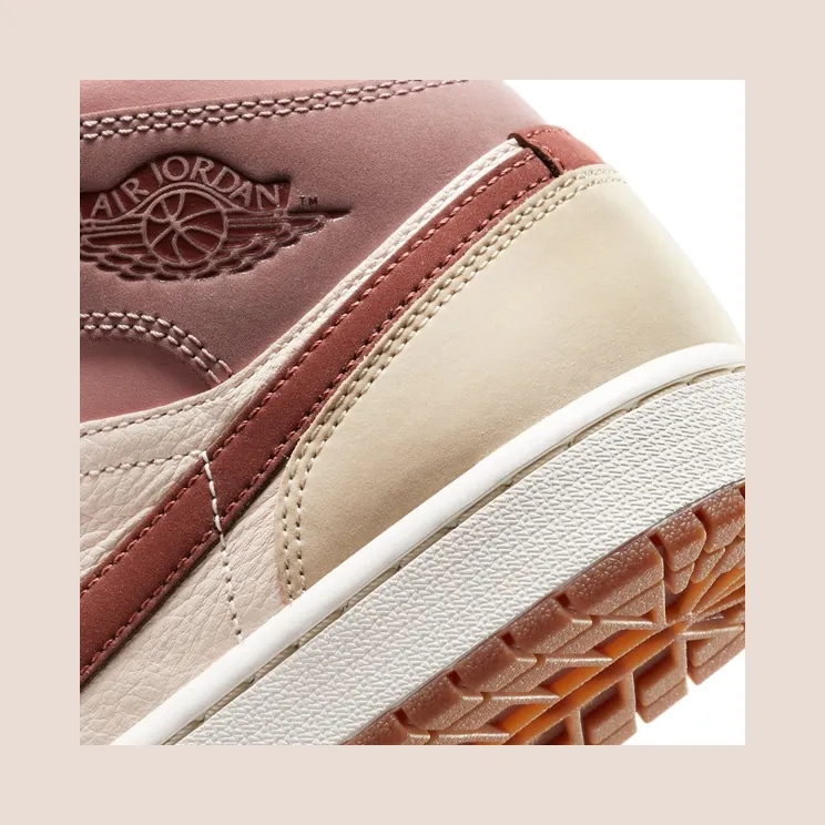 air-jordan-1 DO7440-821