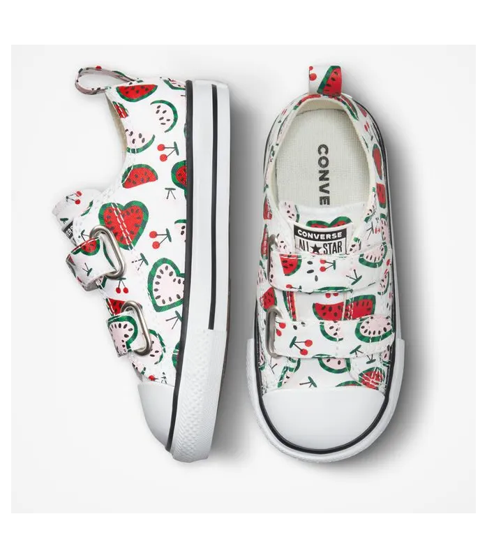 converse-chuck-taylor-all-star A02605C