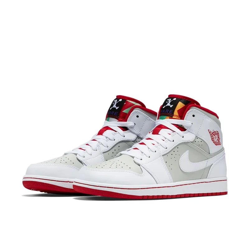 Jordan 1 Retro Hare (2015) White/True Red-Light Silver-Black (719551-123)
