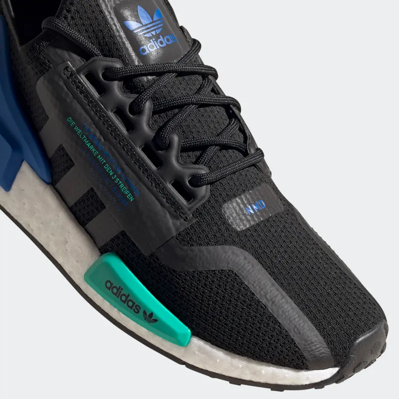 Adidas NMD_R1 V2 ‘Black Cyan’ Core Black/Core Black/Cloud White (FY5922)