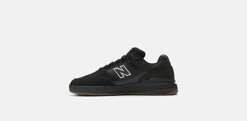 New Balance Numeric 933 Andrew Reynolds Black Gum (NM933NAP)