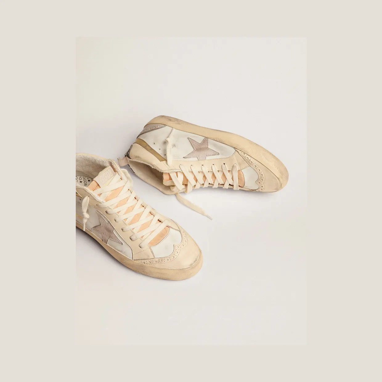 Golden Goose Mid Star With Star In Light Gray Suede And Gold Flash (GWF00123.F003018.11116) (2)
