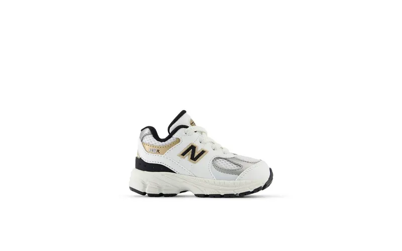 New Balance 2002R White Black Gold (IC2002PS)