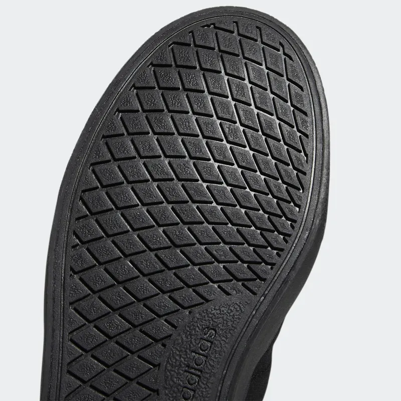 Adidas Vulc Raid3r Skateboarding Core Black / Core Black / Grey Four (GY5497)