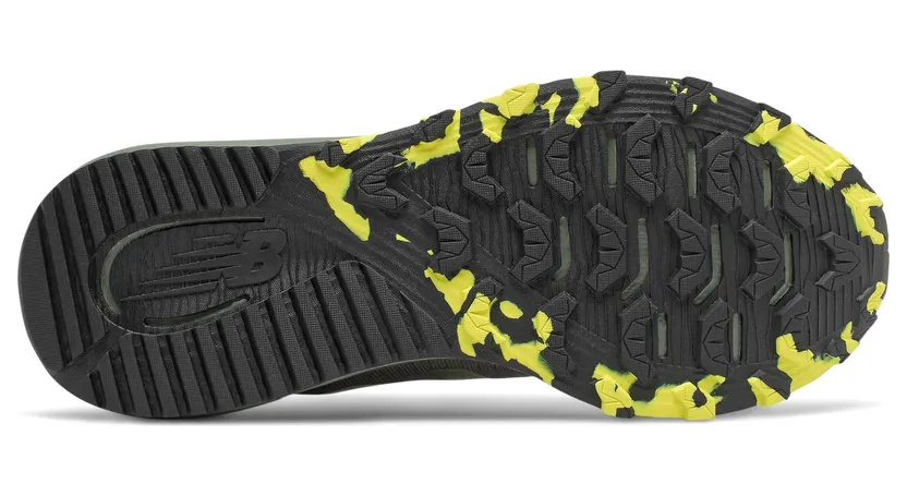 new-balance-sneaker MTNTRMG4