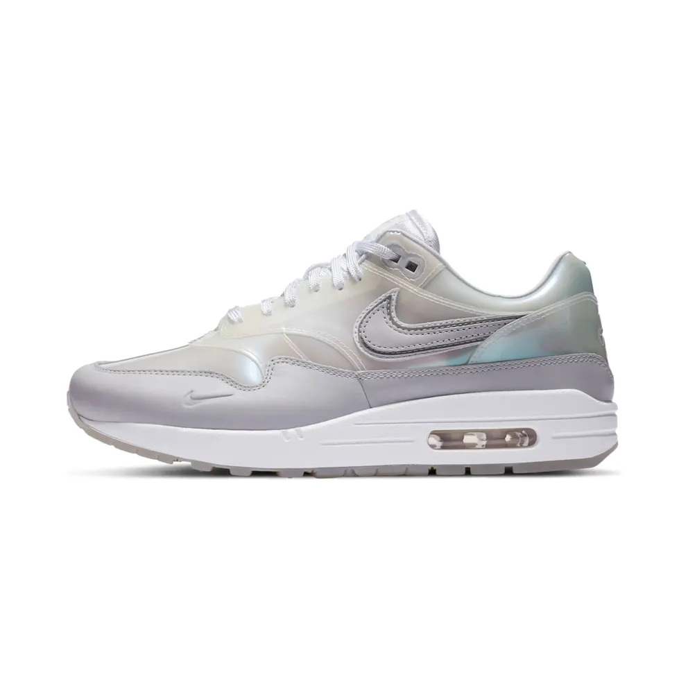 Nike WMNS Air Max 1 SNKRS Day White (2020) (DA4300-100)