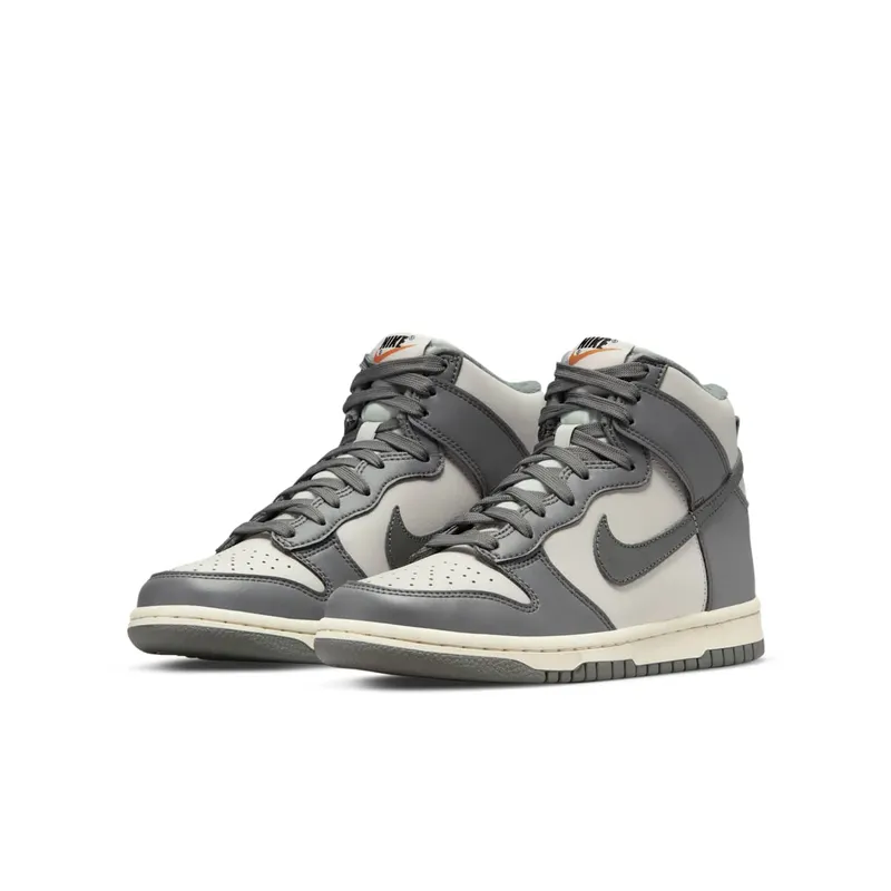 Nike Dunk High SE (GS) “Grey/Sail” (DM1028-001)