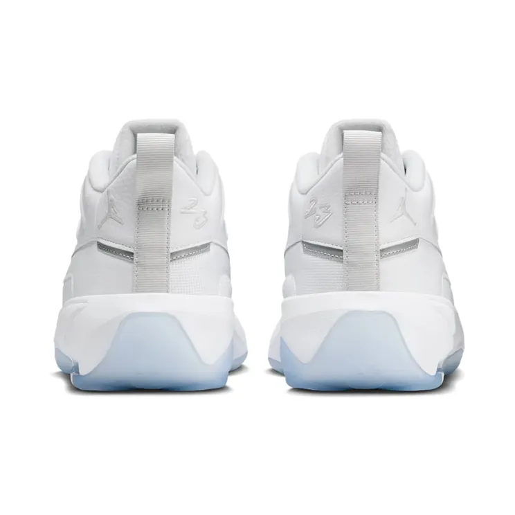 air-jordan-max-aura HQ2091-105