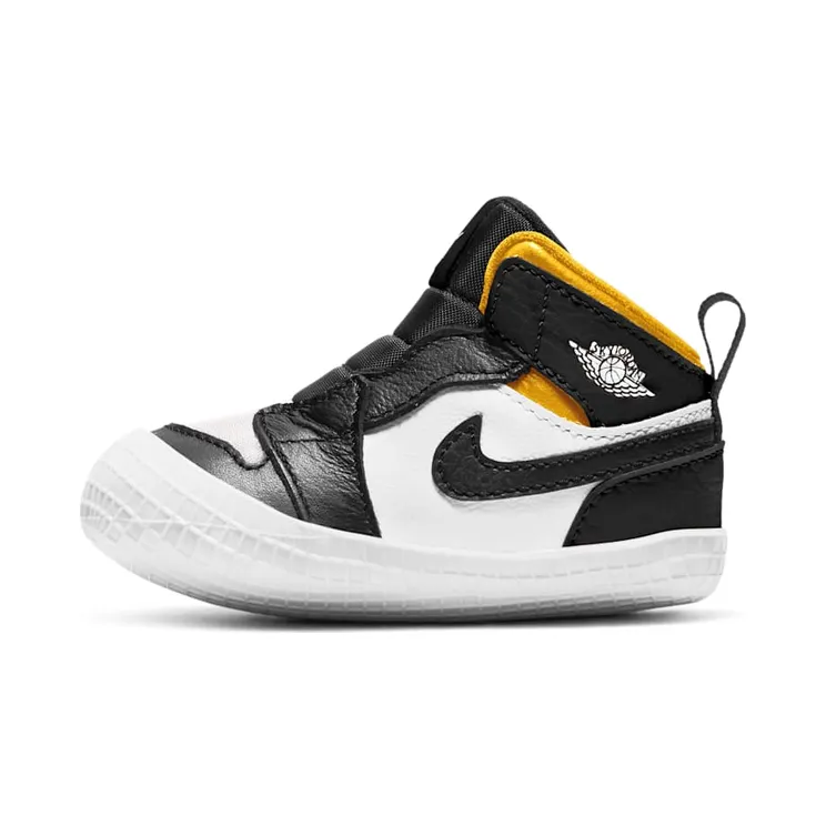 Jordan 1 Wiegbootie ’s “Black / White / Varsity Maize” (AT3745-017)