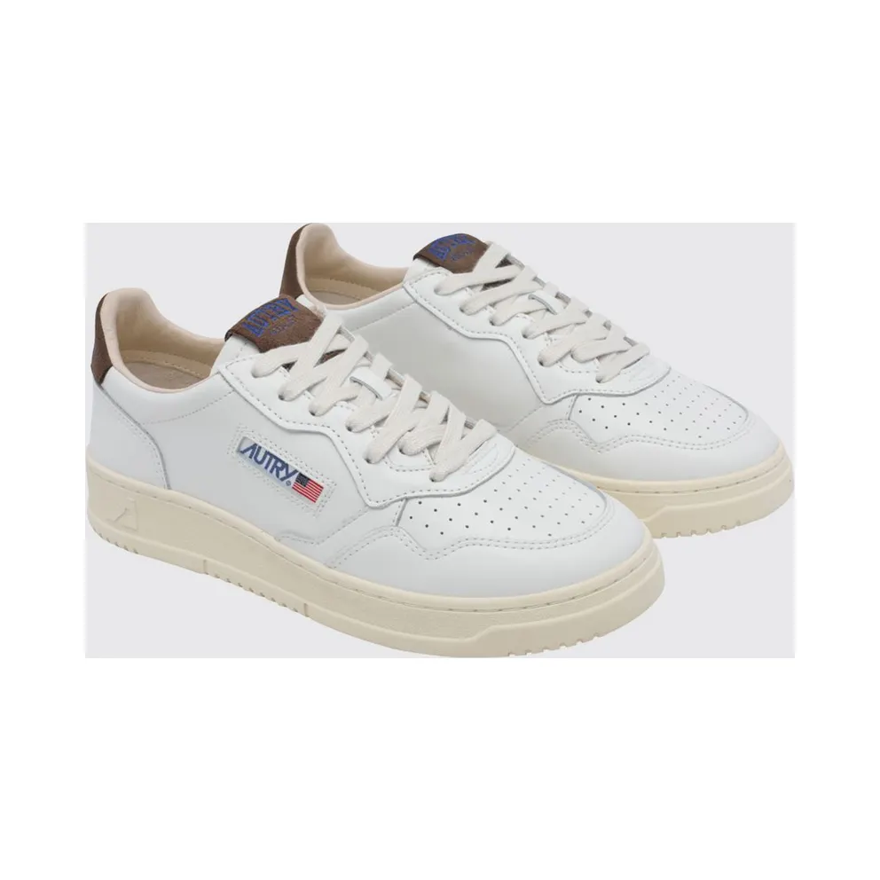 Autry Medalist Low Top Trainers in Bicolour Leather and Suede White 1 (AULMHJ03)