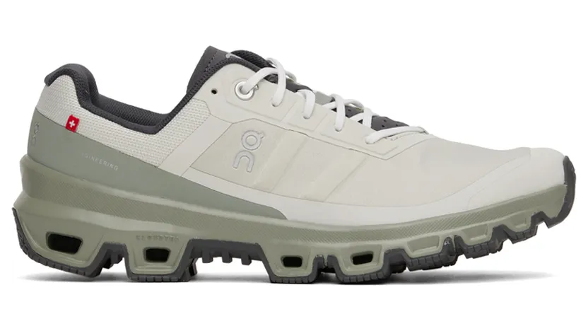 On Off-White Cloudventure Sneakers (32.98569)