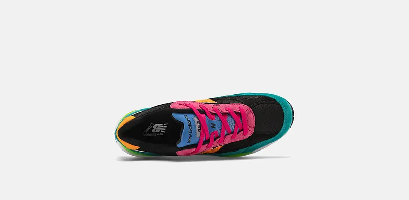 New Balance M992RE “Black / Green / Pink” (M992RE)