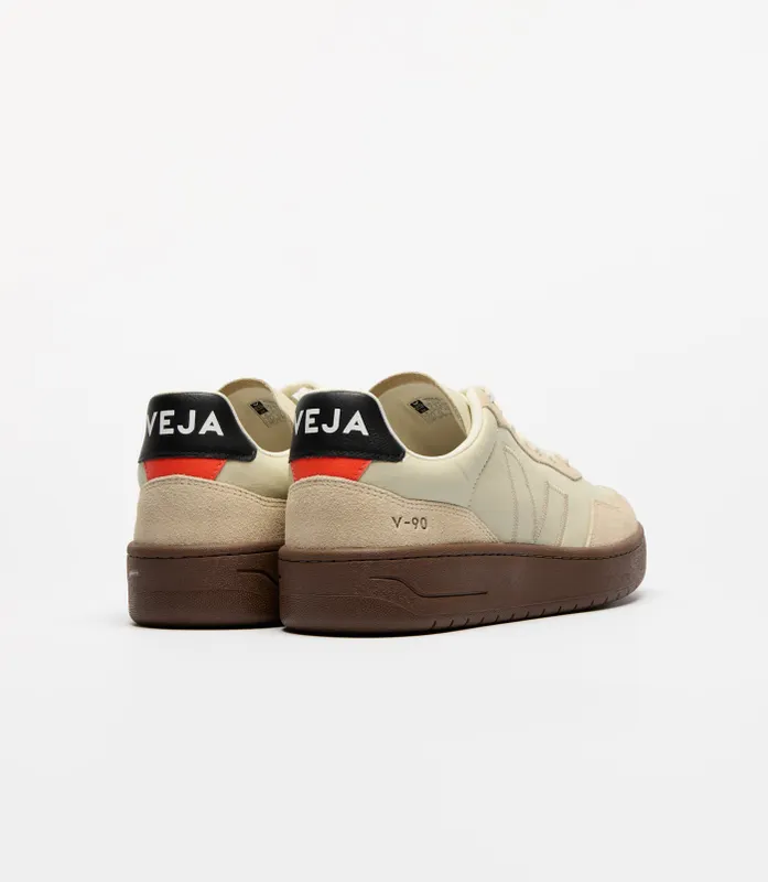 VEJA V-90 aus Wildleder – Nude (VZ2020751)