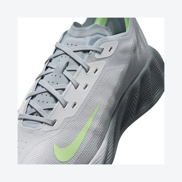 nike-ava IQ7633-400