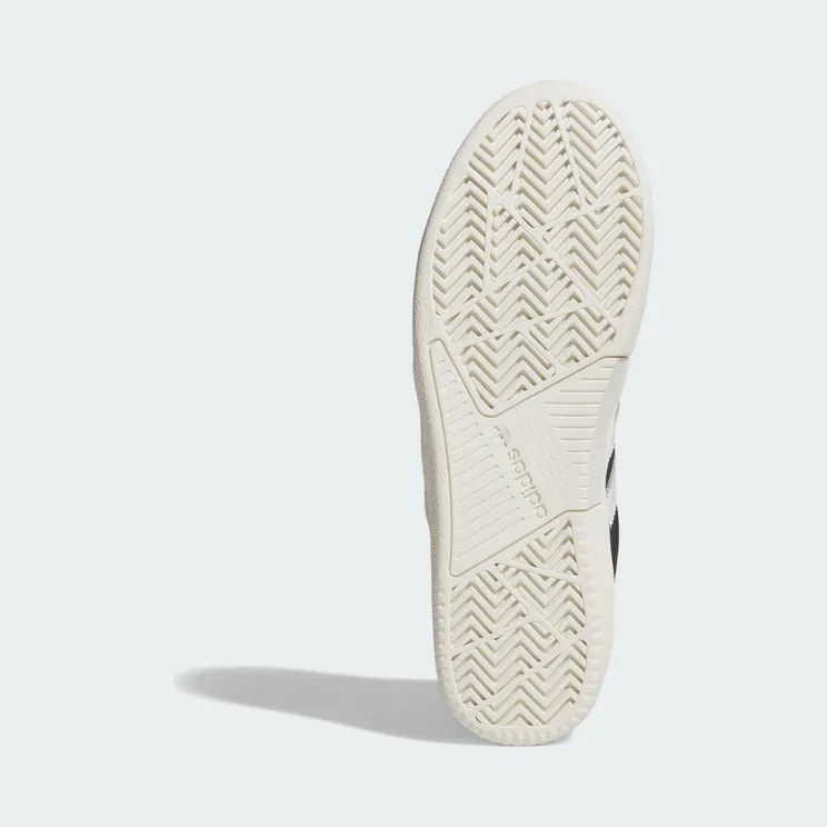 adidas-tyshawn JQ1137