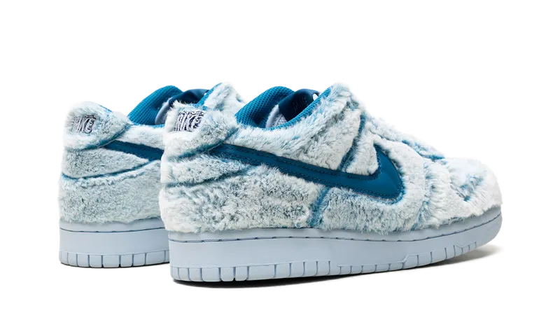 Nike Dunk Low GS “Abominable Snowman” (IM7171-301)