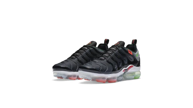 Nike Air VaporMax Plus Black Black/Flash Crimson/Metallic Silver (CZ7904-001)