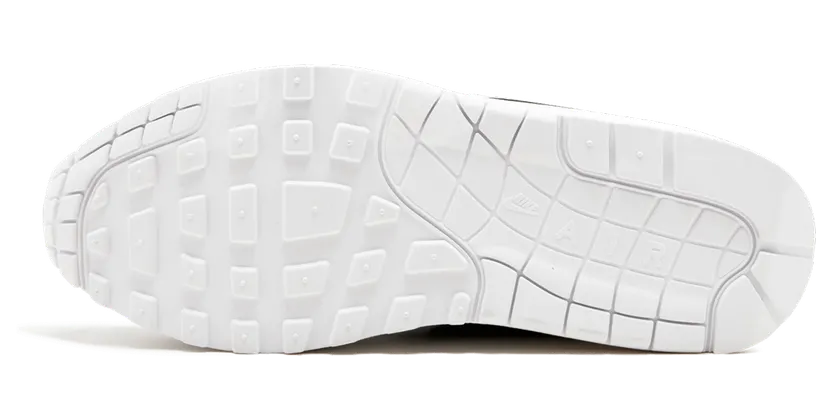 nike-air-max 704997-006