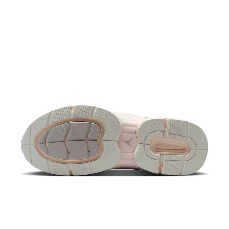 Jordan Trunner Light Iron Ore/Smoke Grey/Chalk/Legend Medium Brown (IB3722-011)