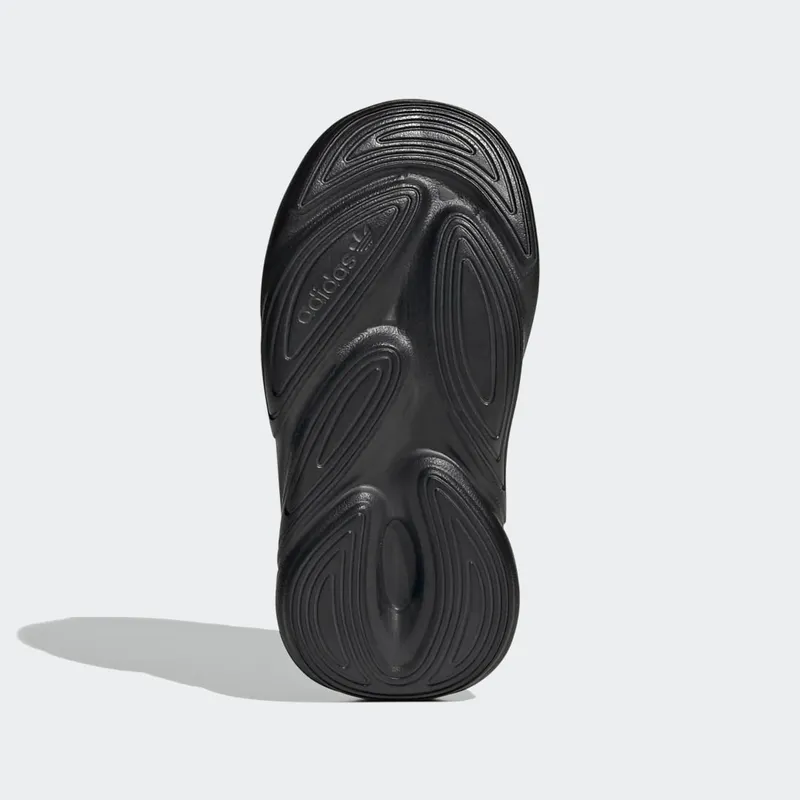 Adidas Ozelia Core Black / Core Black / Core Black (H04747)