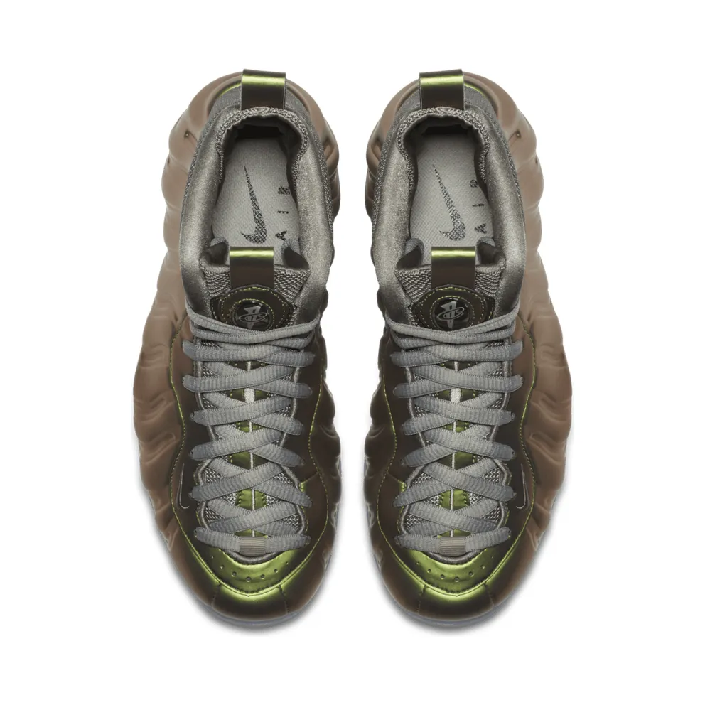 Nike Air Foamposite One Iridescent (W) Dark Stucco/Dark Stucco-Black (AA3963-001)