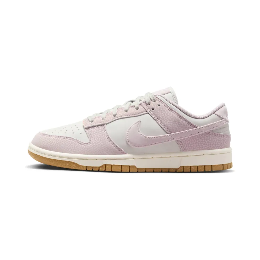Nike Dunk Low “Platinum Violet” (FN6345-001)