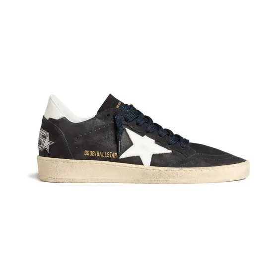 Golden Goose Ball Star aus dunkelblauem Wildleder mit Lederstern und Fersenlasche (GWF00117F007207)