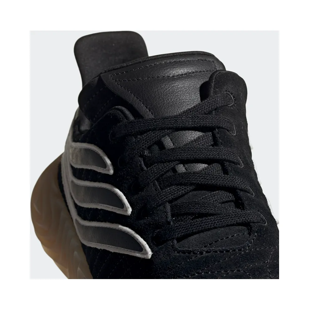 adidas Sobakov Core Black / Cloud White / Gum 3 (EE5622)