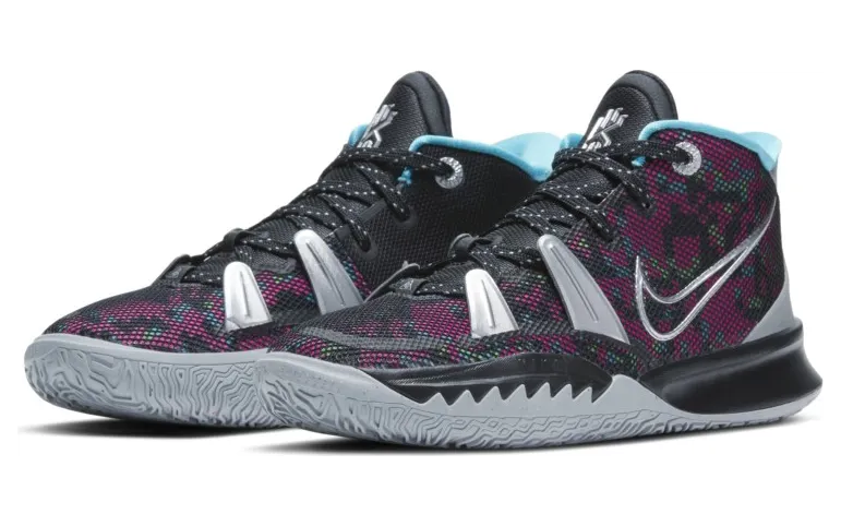 Kyrie 7 Schwarz (CT4080-008)