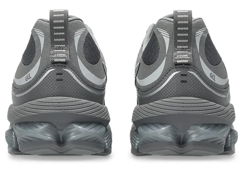 ASICS GEL-QUANTUM 180 VIII “Carbon / Cement Grey” (1203A594-023)