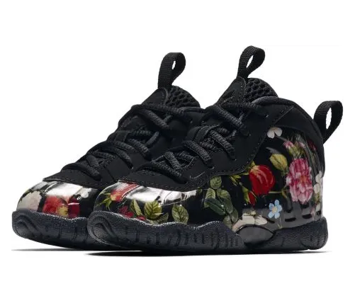 nike-air-foamposite AT8250-001