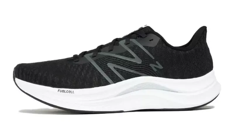 New Balance FuelCell Propel V4 “Black White” (MFCPRLB4)