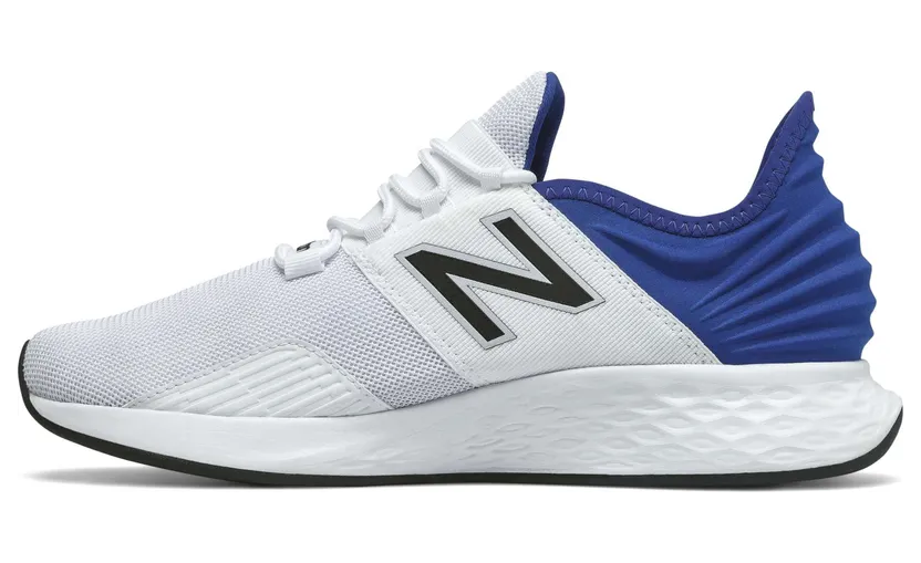 new-balance-sneaker MROAVCL
