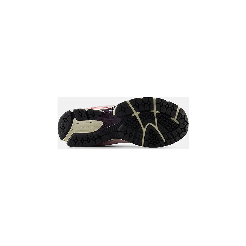 New Balance 2002R “Passion Fruit Dragon Berry” (U2002RTB)