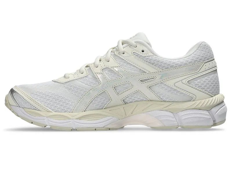 ASICS GEL-CUMULUS 16 “White / Cream” (1203A887-100)