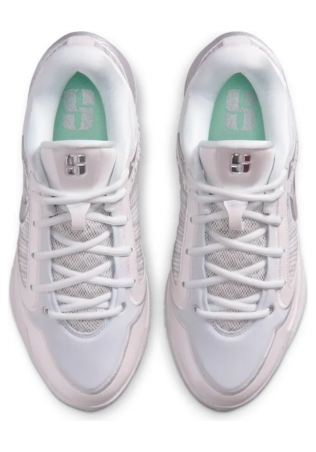 nike-sabrina II0402-101