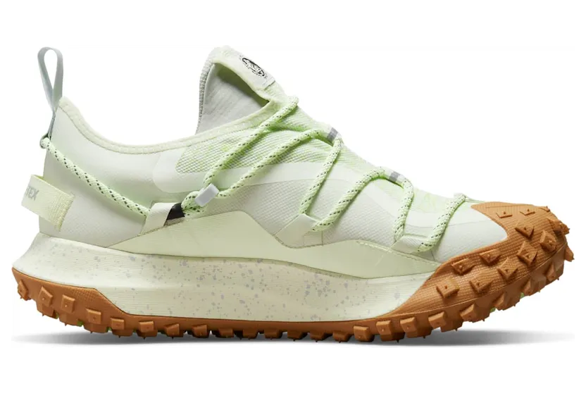 nike-acg DD2861-001