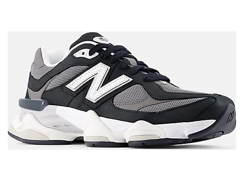 New Balance 9060 “Black”: nu de hype afkoelt, wordt het leuk (4)